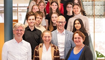 Schülerakademie Karlsruhe; Projekt NS-Unrecht; Ministerin Theresia Schopper; 370x212px